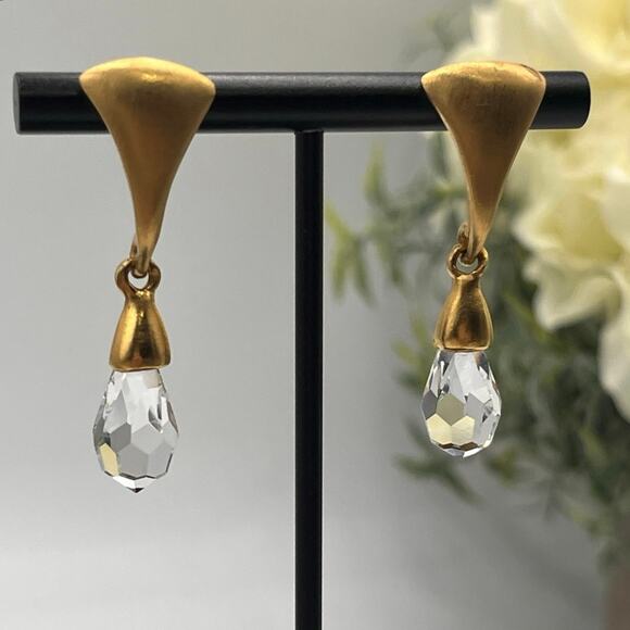 Gold Plated Faceted Teardrop Glass Crystal Bling Drop Dangle Earrings - Picture 4 of 9